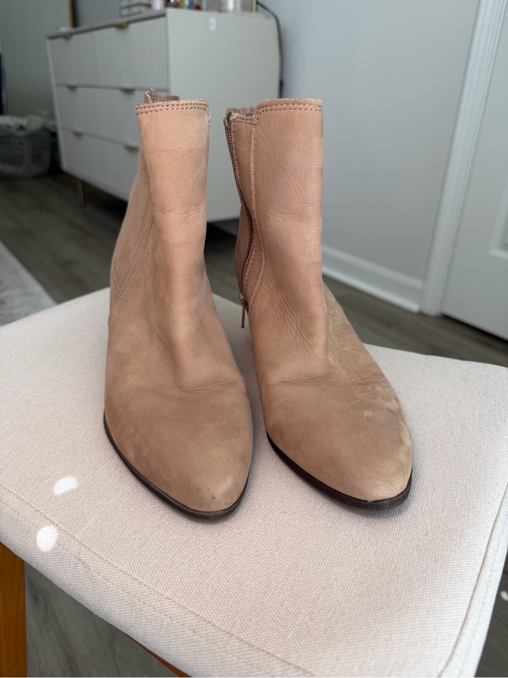 Frye Sandra Chelsea Leather Boot Taupe - Picture 3 of 7